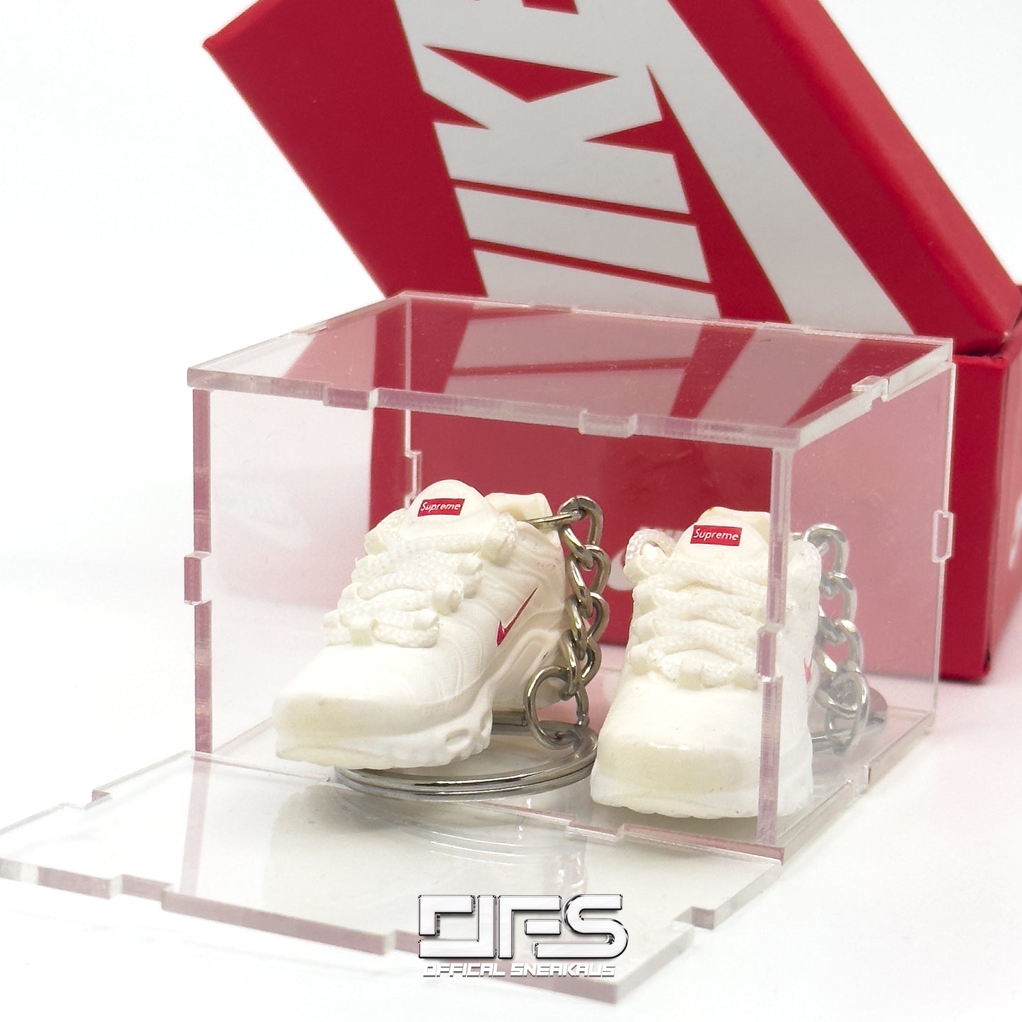TN Keychain: White Supreme