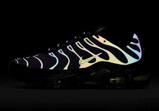 Nike Air Max Plus “Dark Raisin/Liquid Lime” Features Eye-Catching Yin Yang Branding