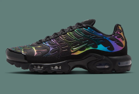 Nike Air Max Plus "Oil Slick" Shines for Summer