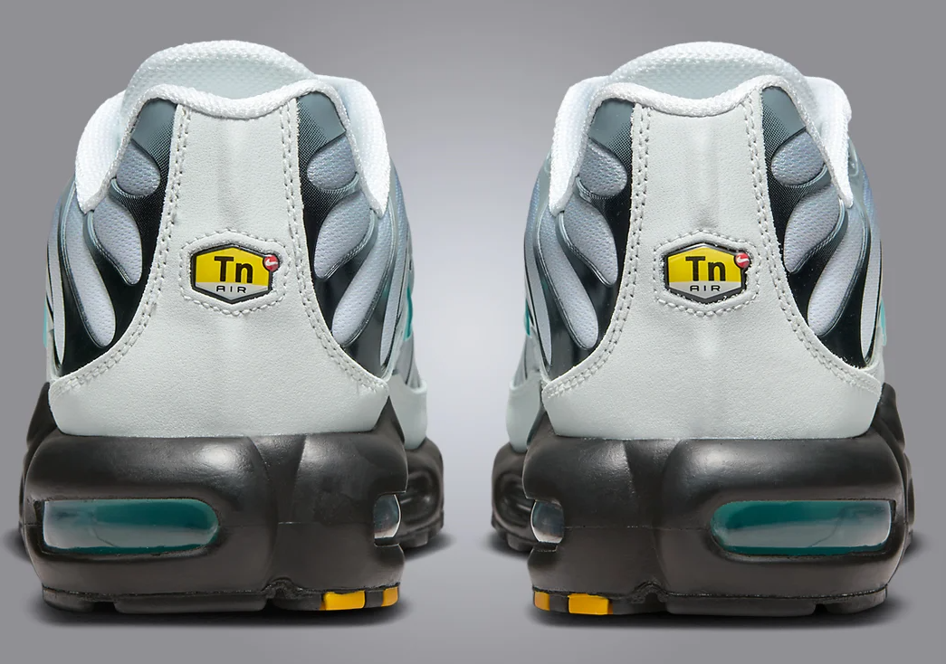 Air Max Plus TN: SP "Reverse" x One Block Down grigio (clear fog) (2024)